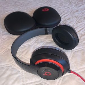 Beats Solo3 Wireless Headphones + Case